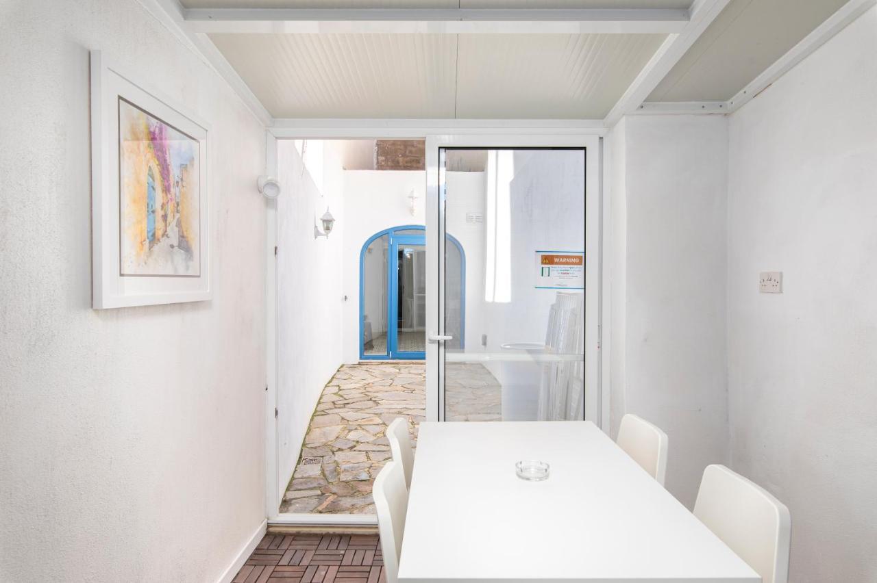Chic, Stylish Traditional Townhouse With Terrace - San Pawl il-Baħar Kültér fotó